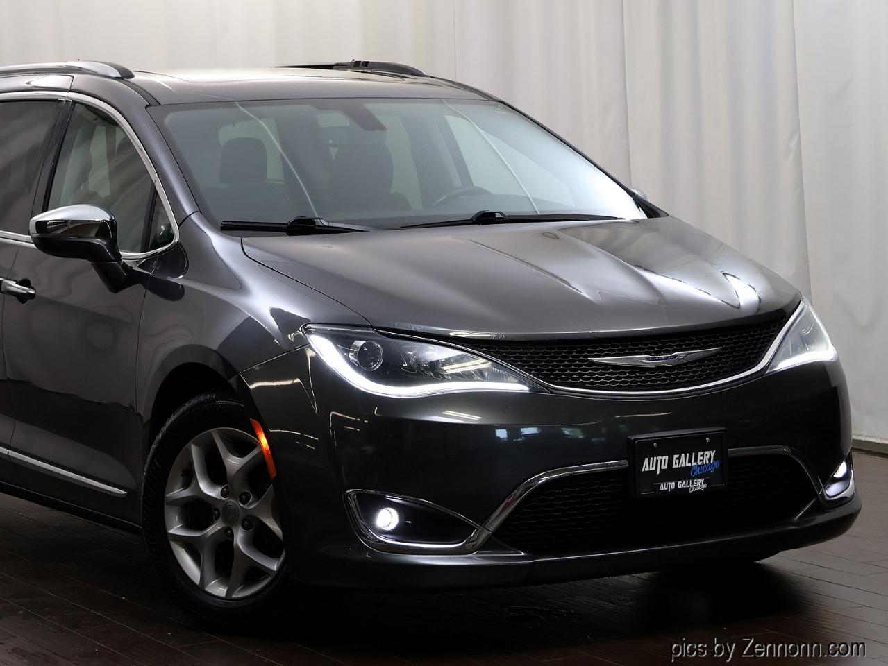 Chrysler Pacifica Limited FWD 2019