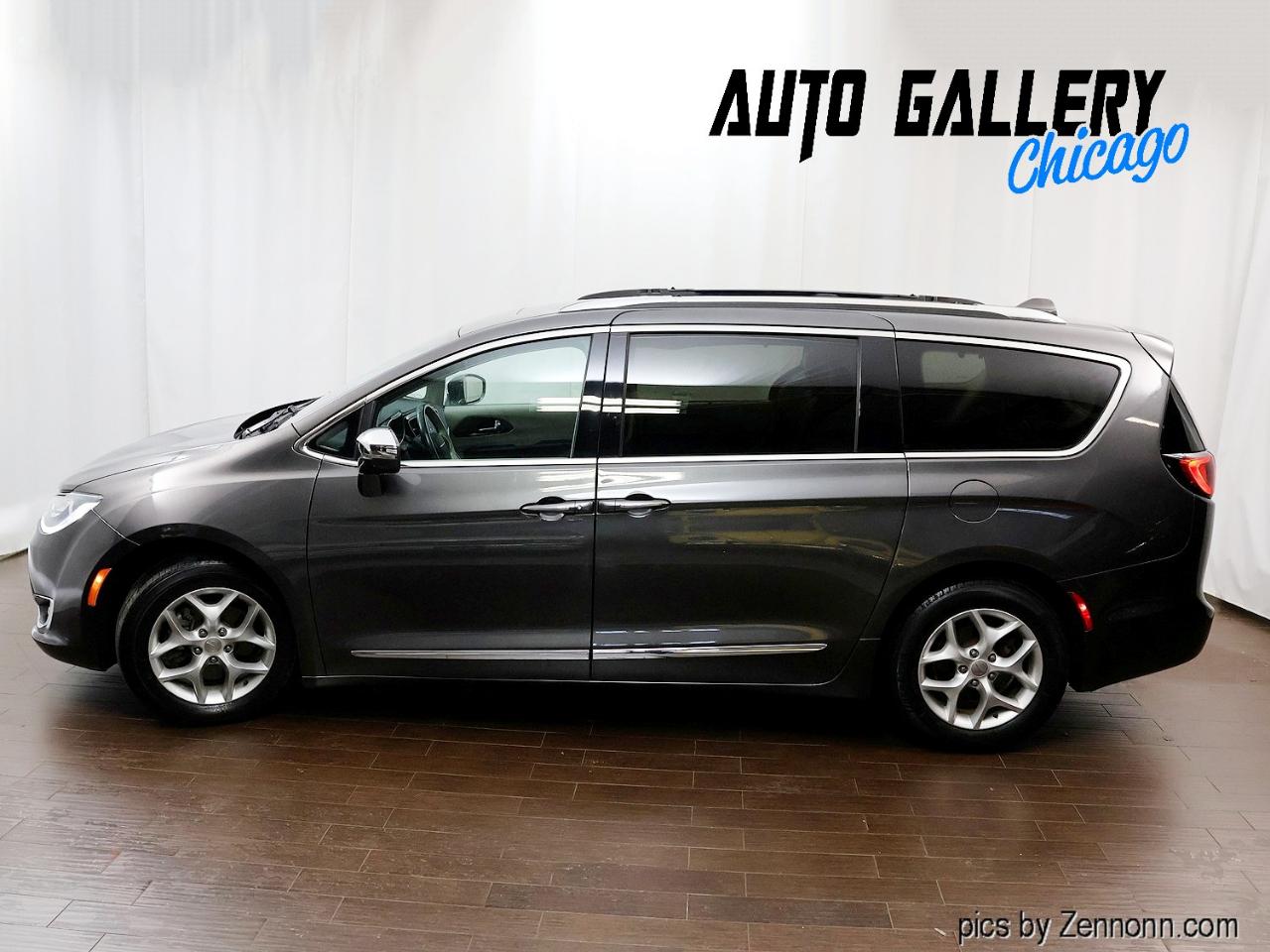 Chrysler Pacifica Limited FWD 2019