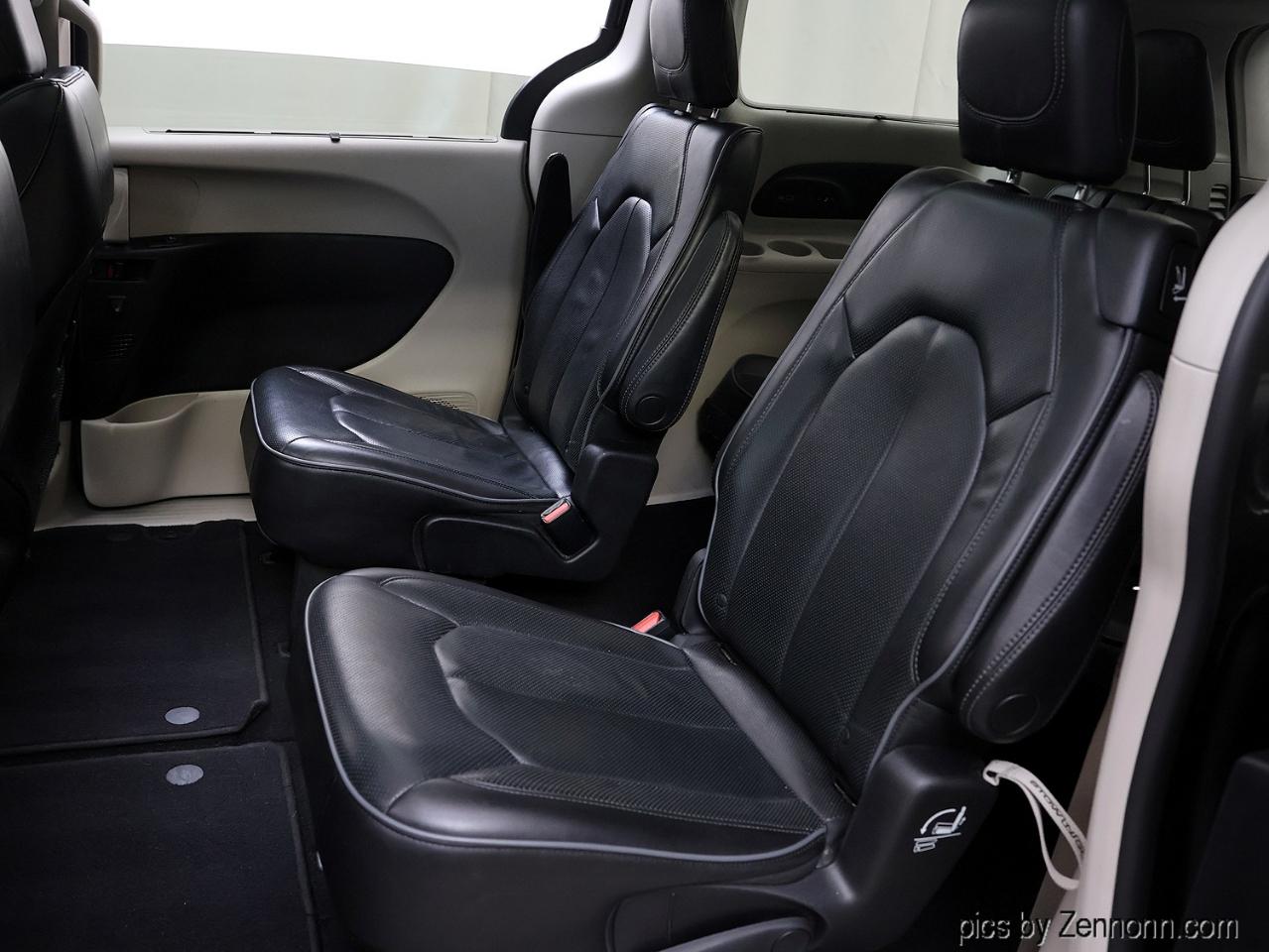 Chrysler Pacifica Limited FWD 2019