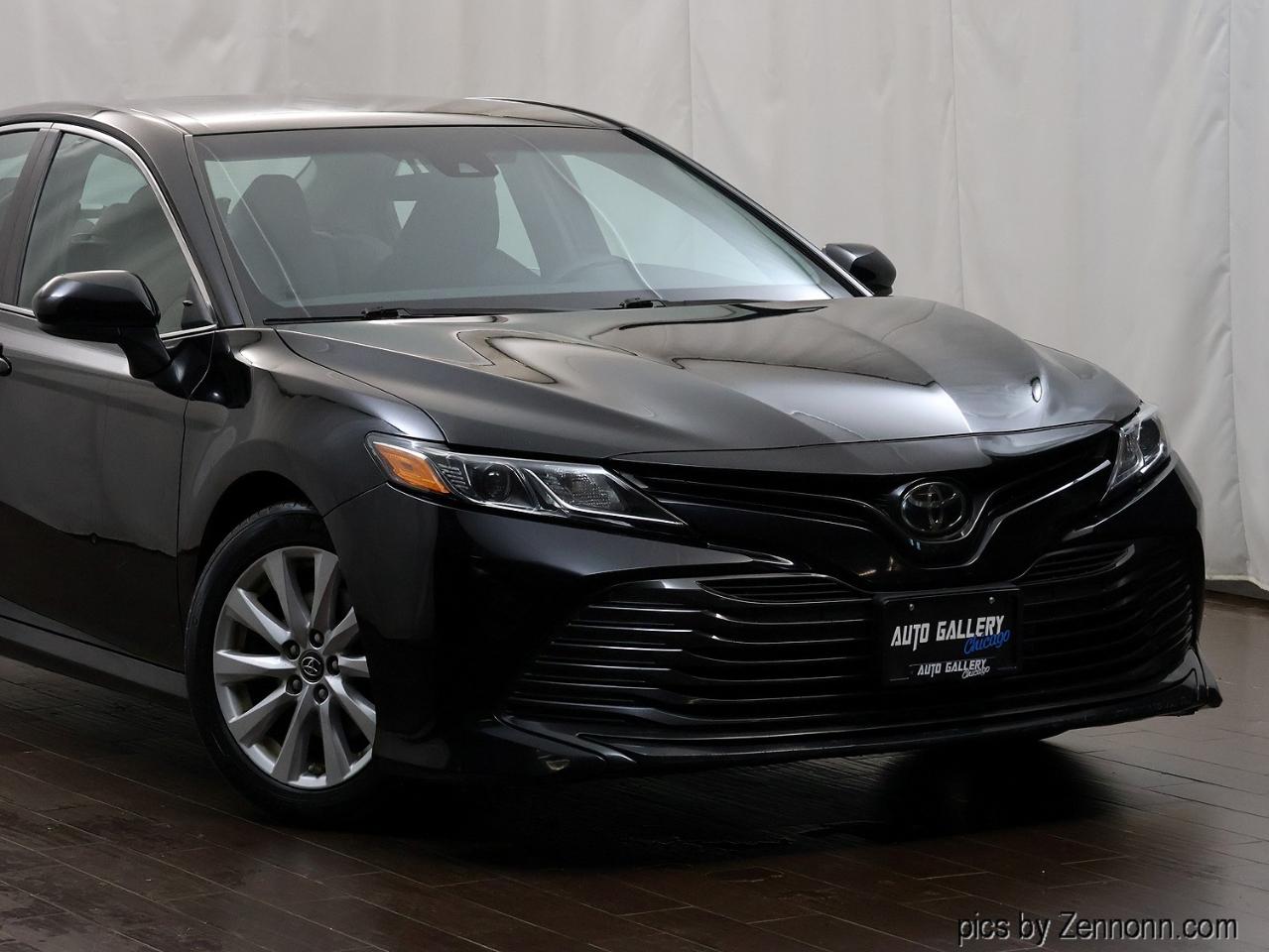 Toyota Camry XLE Auto (Natl) 2018