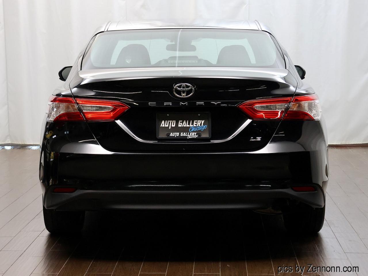 Toyota Camry XLE Auto (Natl) 2018
