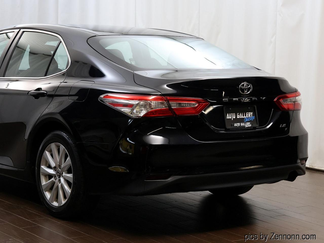 Toyota Camry XLE Auto (Natl) 2018