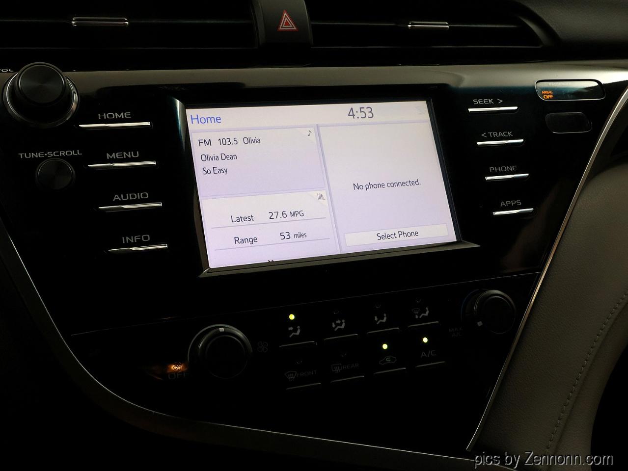 Toyota Camry XLE Auto (Natl) 2018