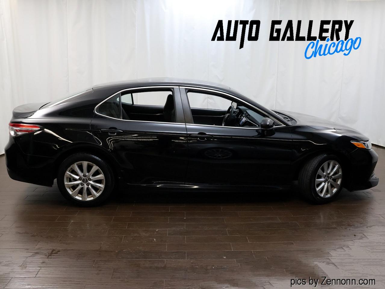 Toyota Camry XLE Auto (Natl) 2018