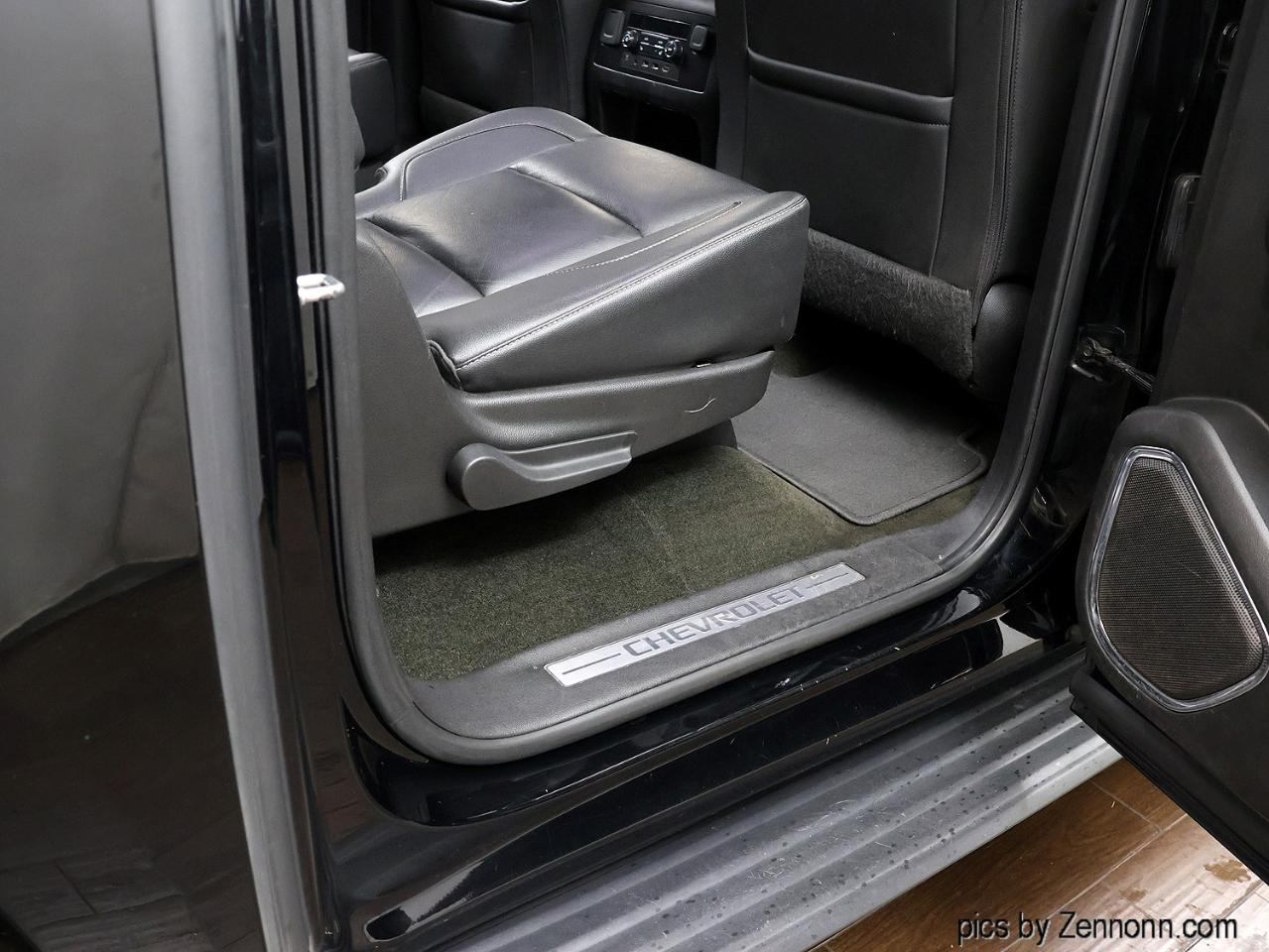 Chevrolet Suburban 4WD 4dr 1500 LT 2018
