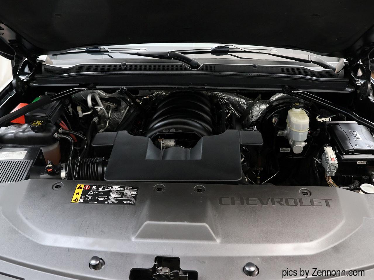 Chevrolet Suburban 4WD 4dr 1500 LT 2018