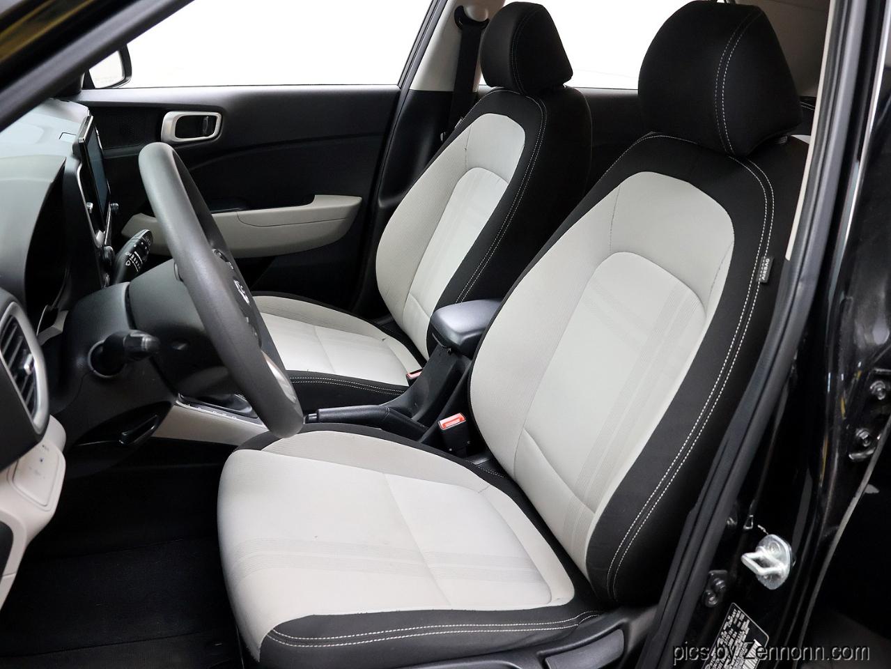 Hyundai Venue SEL IVT 2020