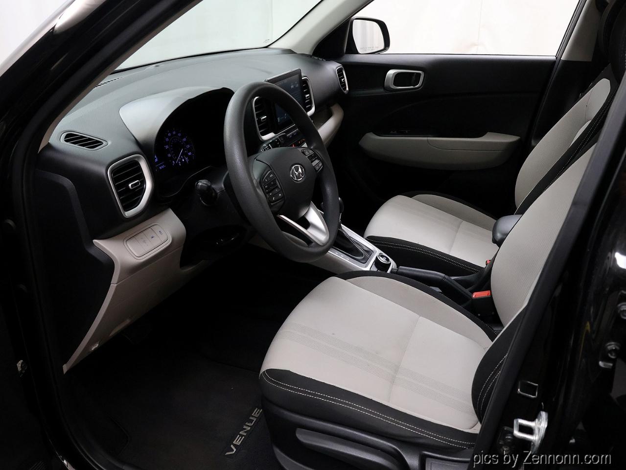 Hyundai Venue SEL IVT 2020