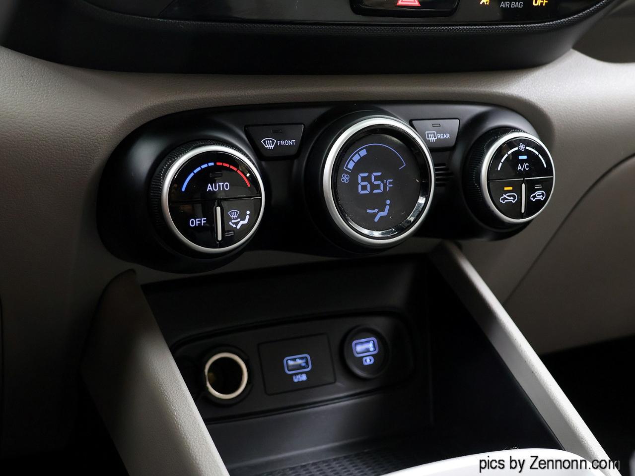 Hyundai Venue SEL IVT 2020