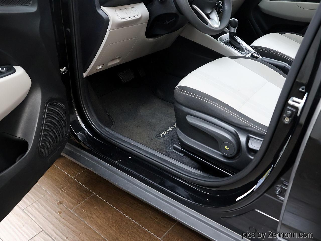 Hyundai Venue SEL IVT 2020
