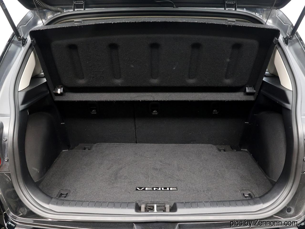 Hyundai Venue SEL IVT 2020
