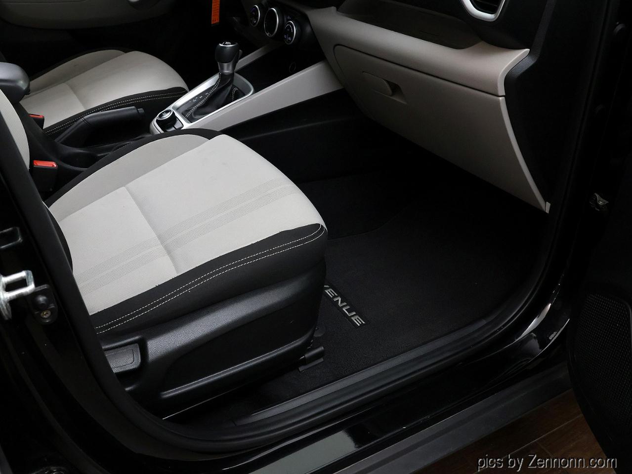Hyundai Venue SEL IVT 2020