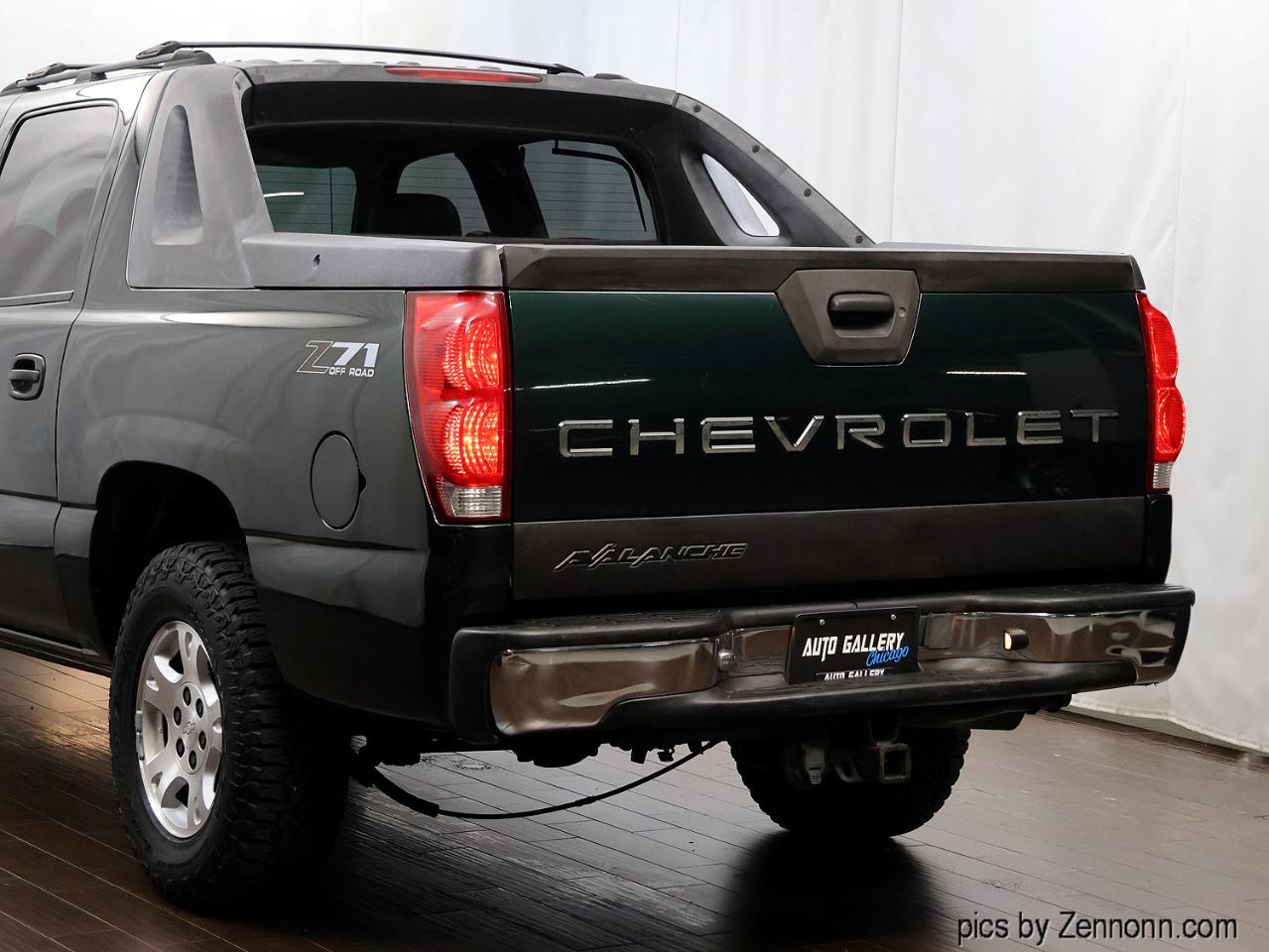 Chevrolet Avalanche 1500 5dr Crew Cab 130" WB 4WD Z71 2004