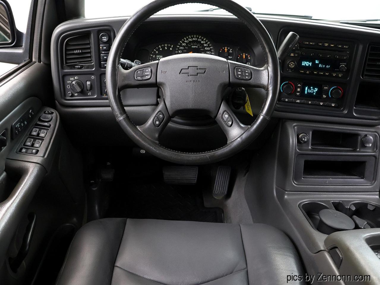 Chevrolet Avalanche 1500 5dr Crew Cab 130" WB 4WD Z71 2004