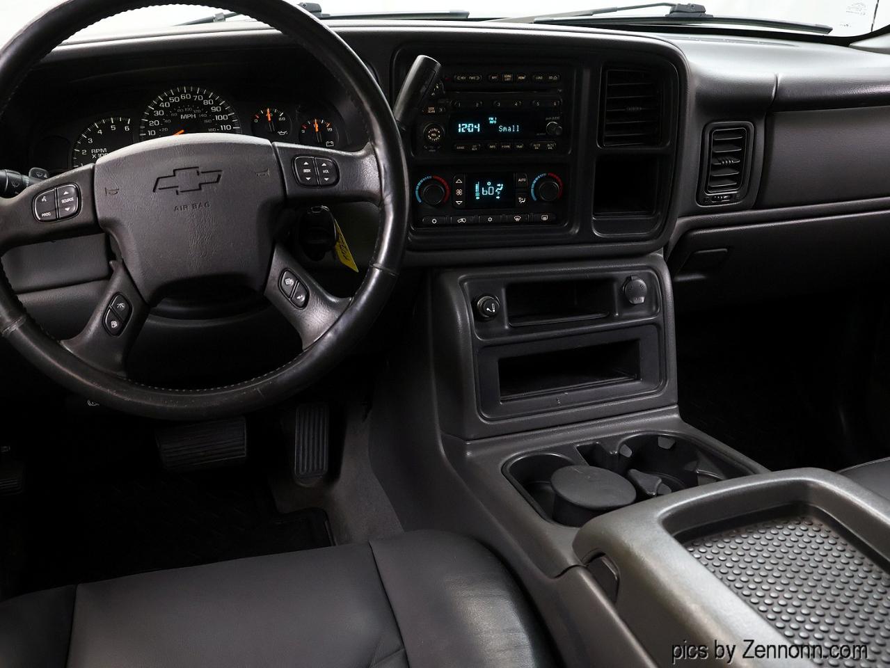 Chevrolet Avalanche 1500 5dr Crew Cab 130" WB 4WD Z71 2004