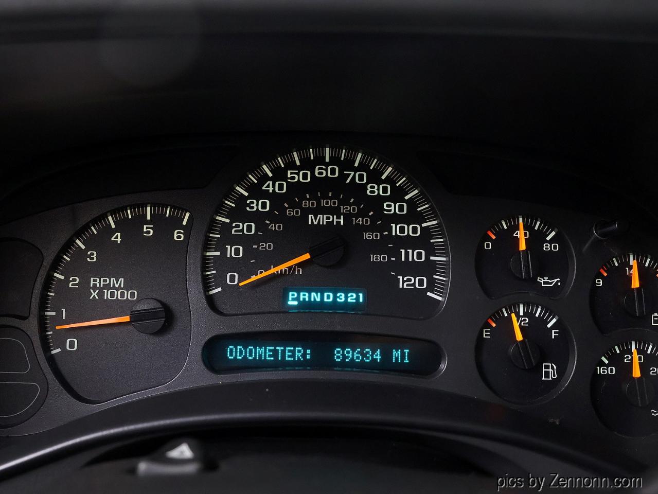 Chevrolet Avalanche 1500 5dr Crew Cab 130" WB 4WD Z71 2004