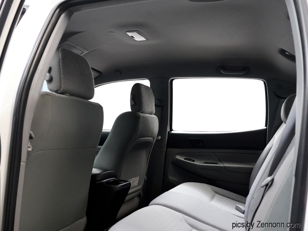 Toyota Tacoma 2WD Double Cab I4 AT PreRunner (Natl) 2015