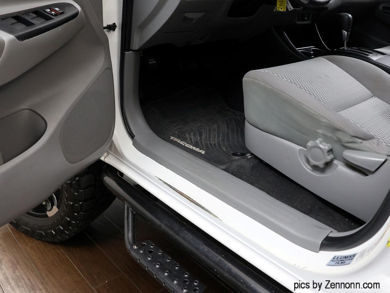 Toyota Tacoma 2WD Double Cab I4 AT PreRunner (Natl) 2015