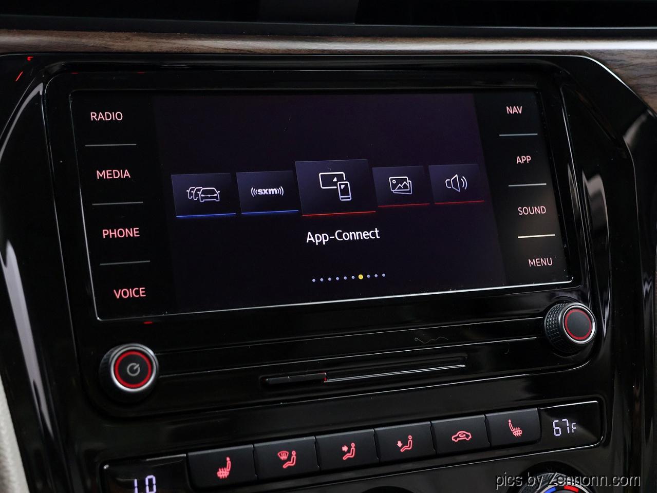 Volkswagen Passat 2.0T SEL Auto 2020