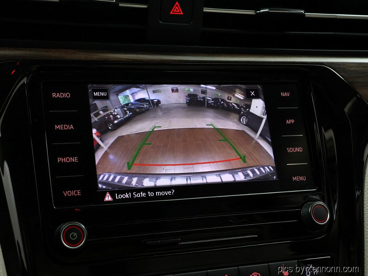 Volkswagen Passat 2.0T SEL Auto 2020