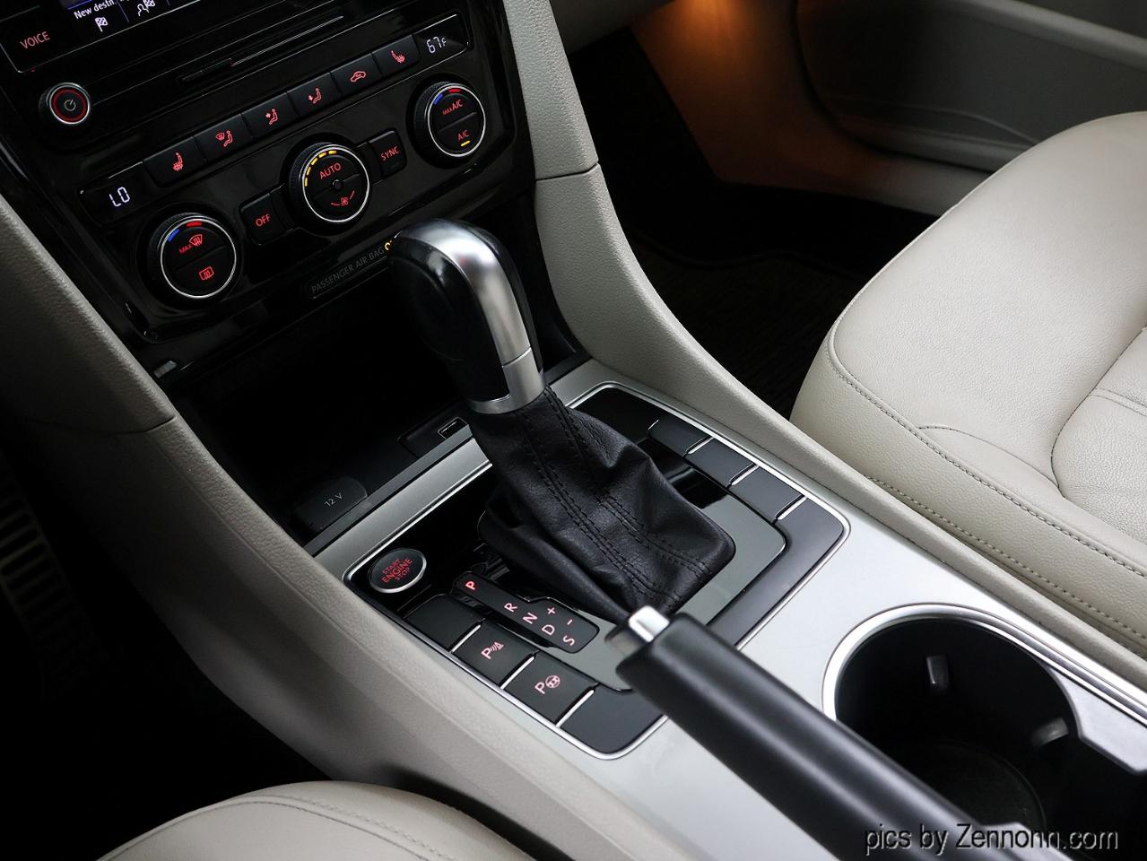 Volkswagen Passat 2.0T SEL Auto 2020