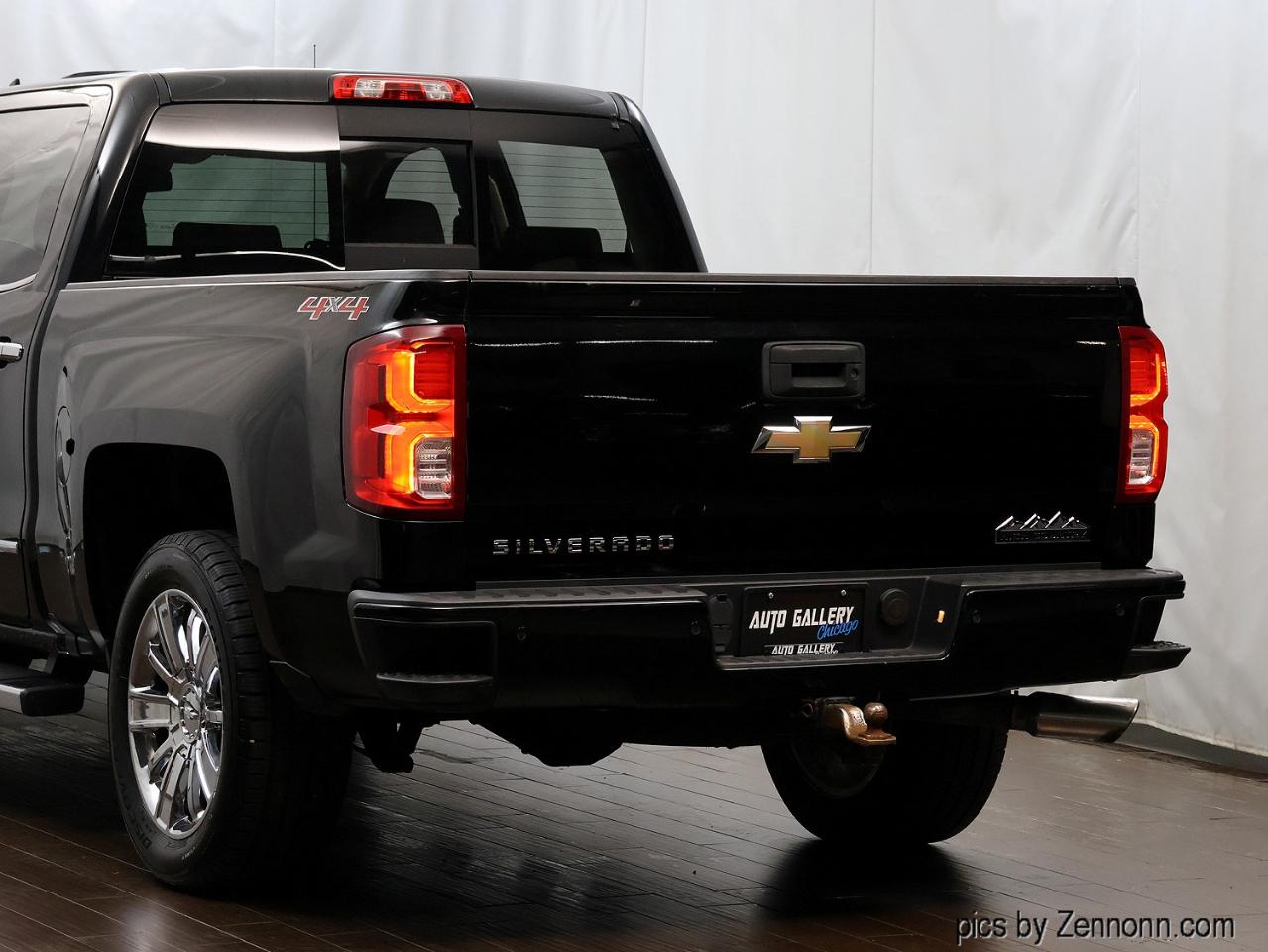Chevrolet Silverado 1500 4WD Crew Cab 143.5" High Country 2016