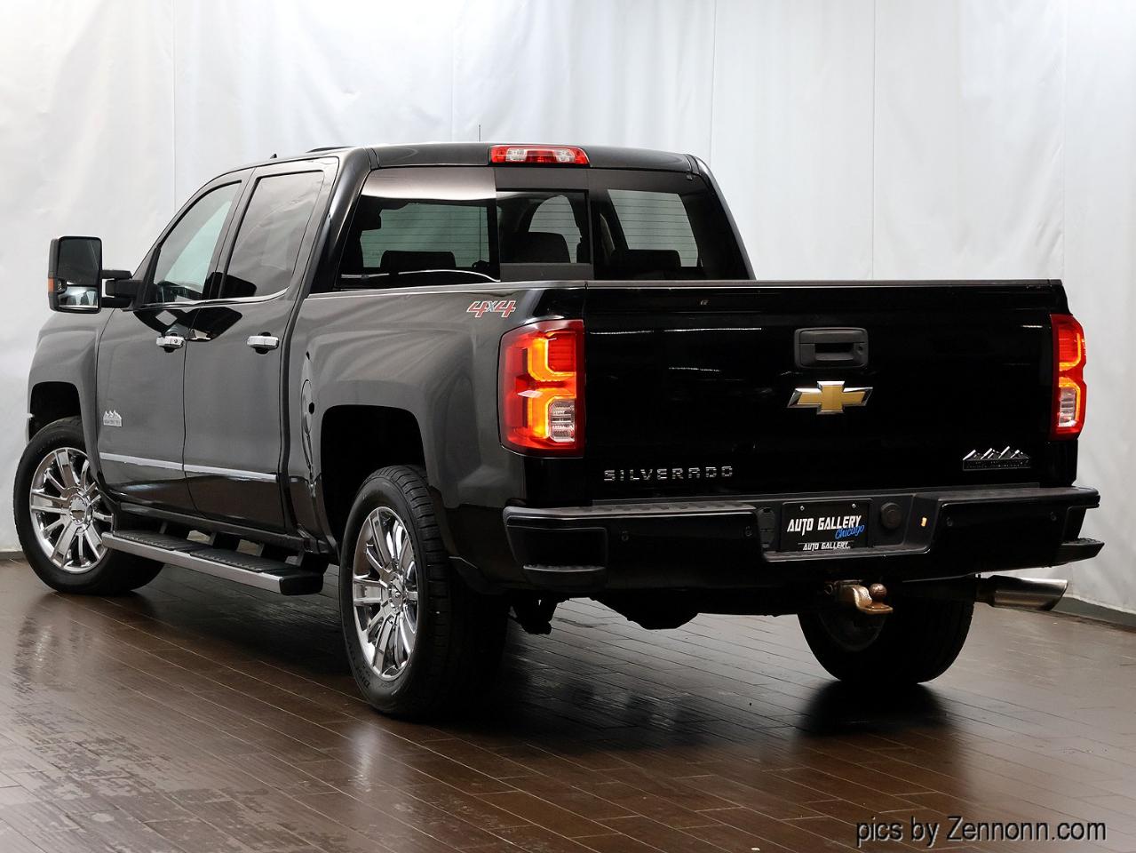 Chevrolet Silverado 1500 4WD Crew Cab 143.5" High Country 2016