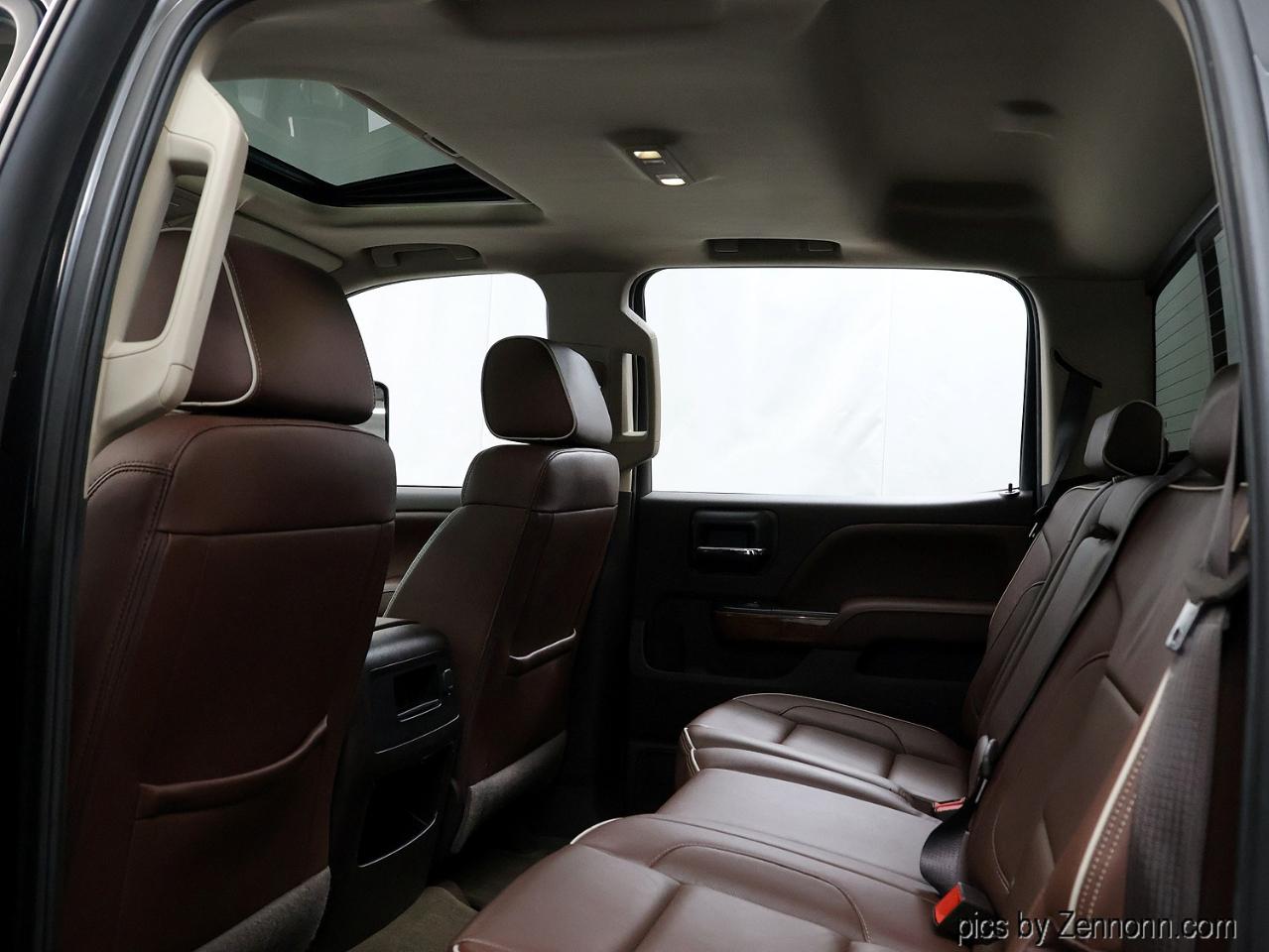 Chevrolet Silverado 1500 4WD Crew Cab 143.5" High Country 2016