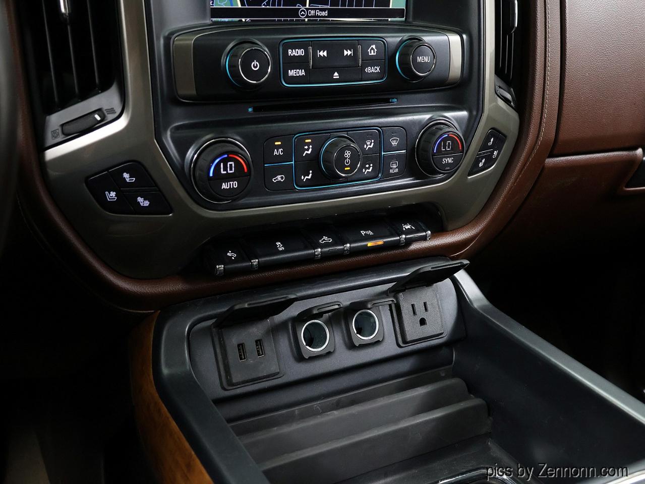 Chevrolet Silverado 1500 4WD Crew Cab 143.5" High Country 2016