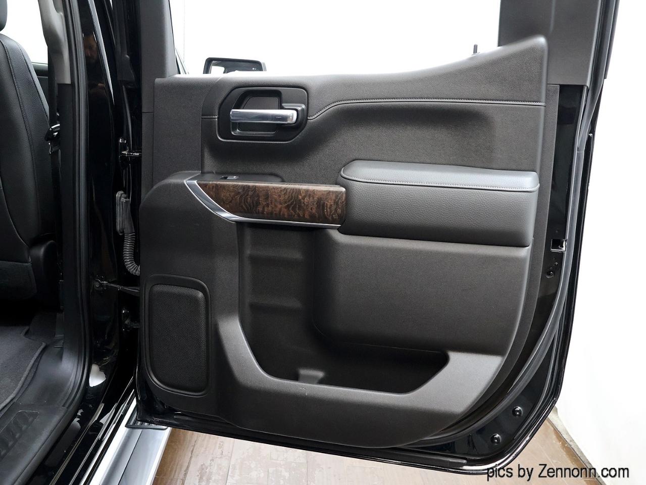 GMC Sierra 1500 4WD Crew Cab 147" Denali 2019