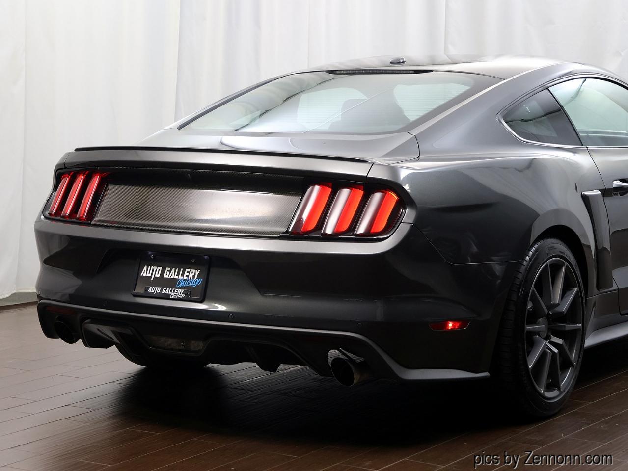 Ford Mustang EcoBoost Fastback 2017