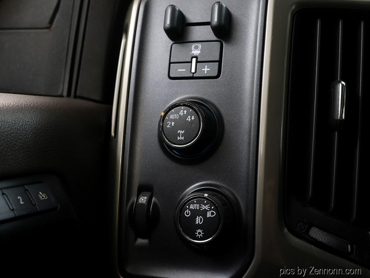 Chevrolet Silverado 1500 4WD Crew Cab 143.5" High Country 2014