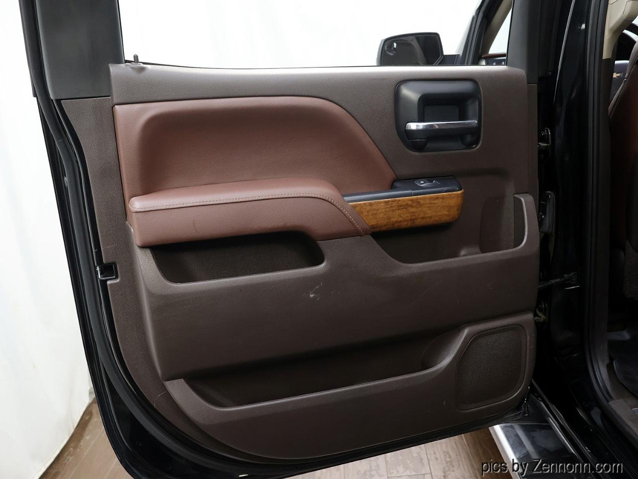Chevrolet Silverado 1500 4WD Crew Cab 143.5" High Country 2014