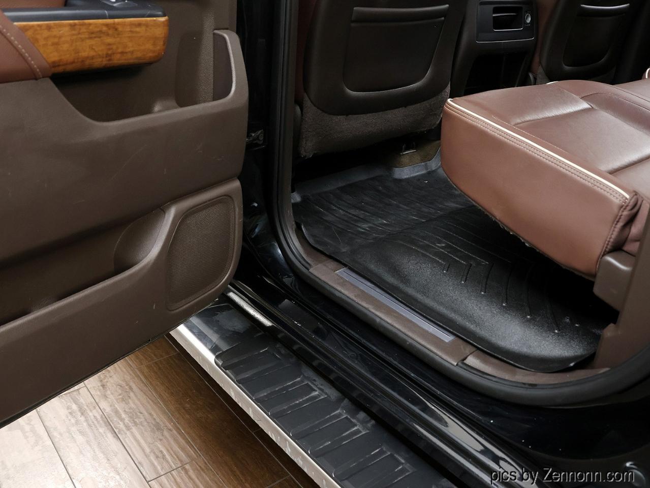 Chevrolet Silverado 1500 4WD Crew Cab 143.5" High Country 2014