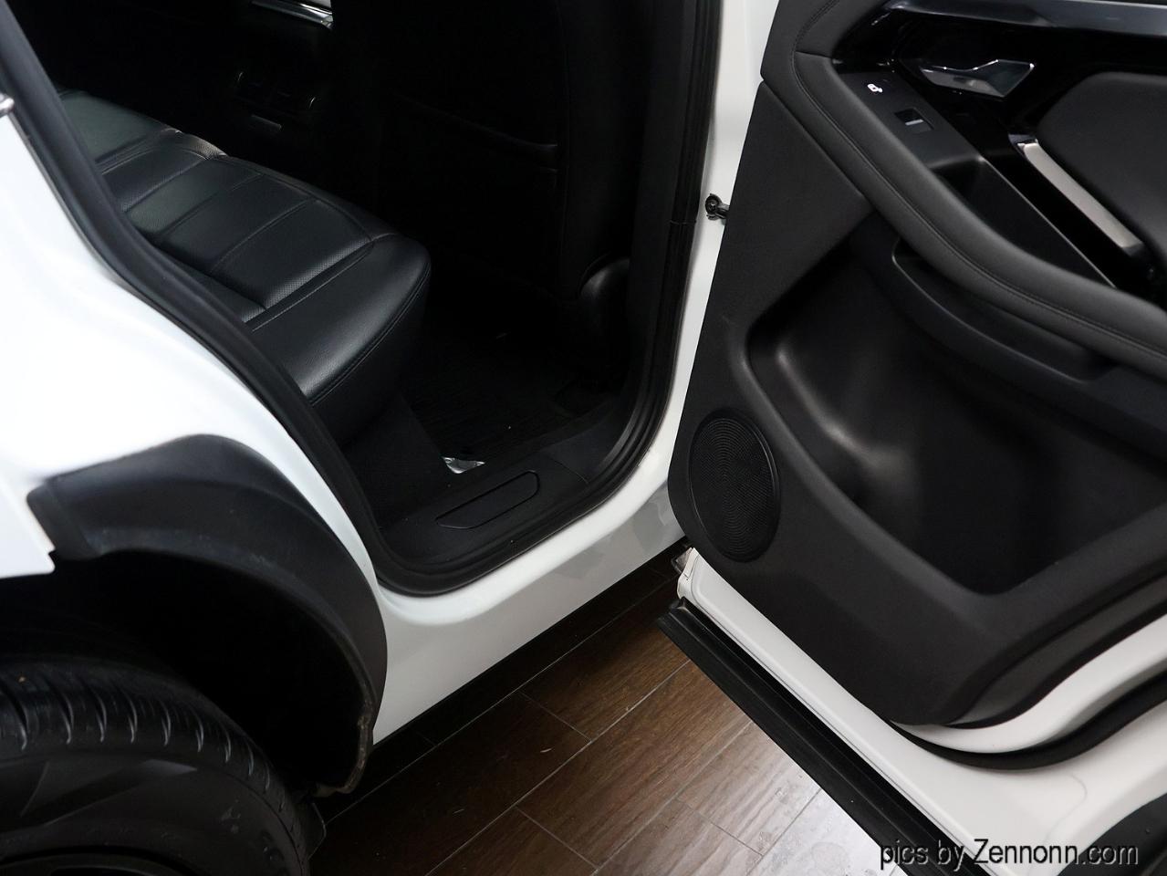 Land Rover Range Rover Evoque SE AWD 2021