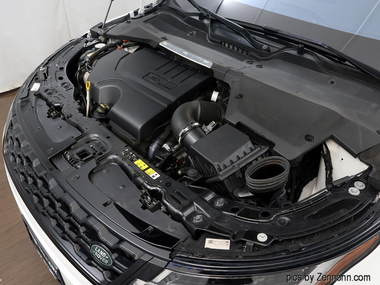 Land Rover Range Rover Evoque SE AWD 2021