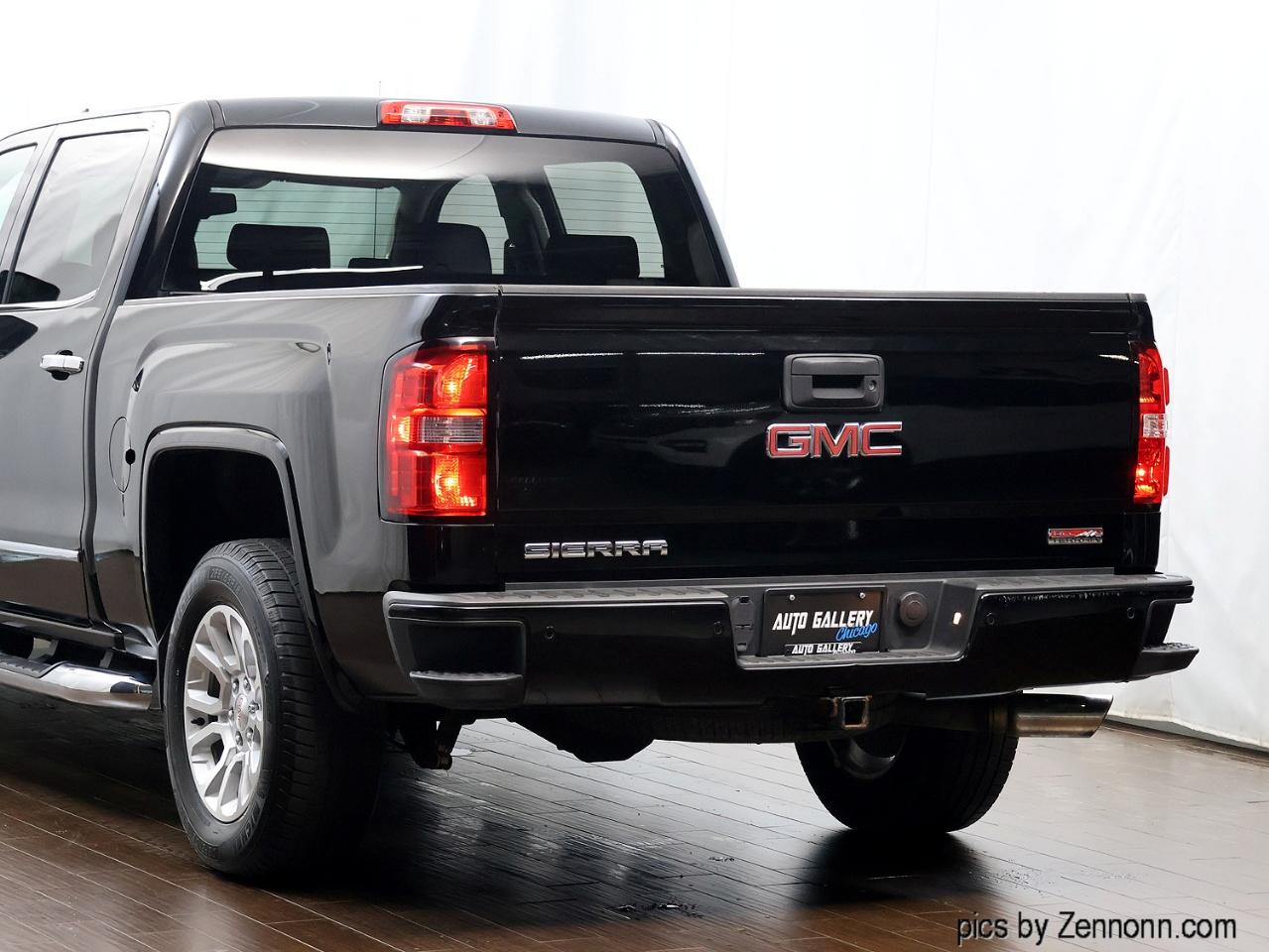GMC Sierra 1500 4WD Crew Cab 143.5" SLT 2015