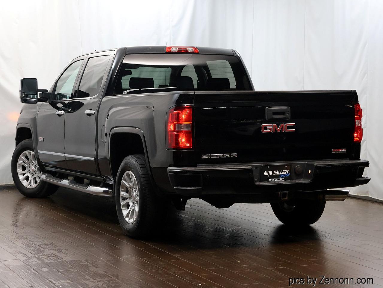 GMC Sierra 1500 4WD Crew Cab 143.5" SLT 2015