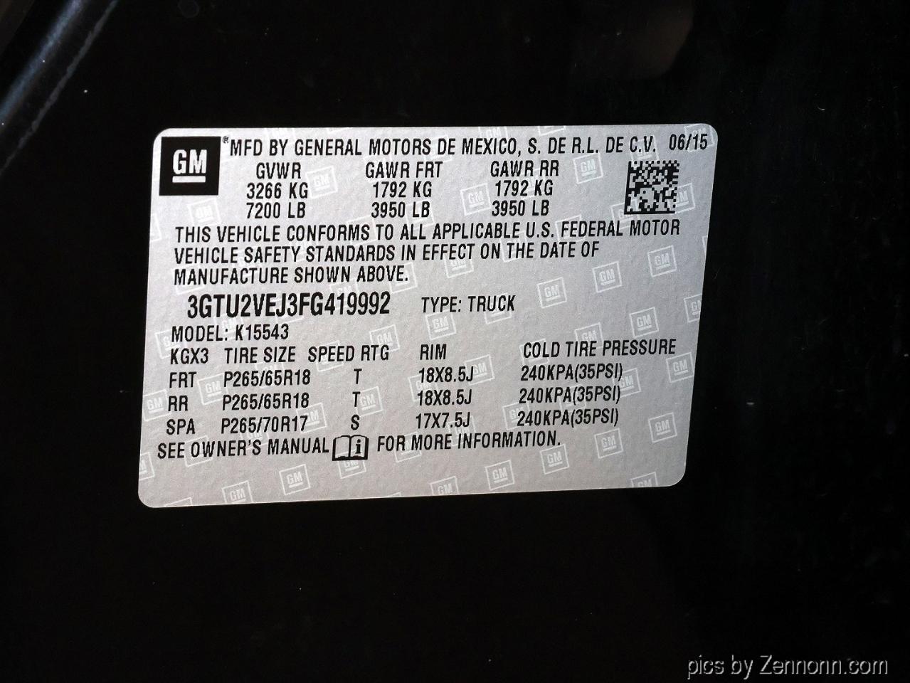 GMC Sierra 1500 4WD Crew Cab 143.5" SLT 2015