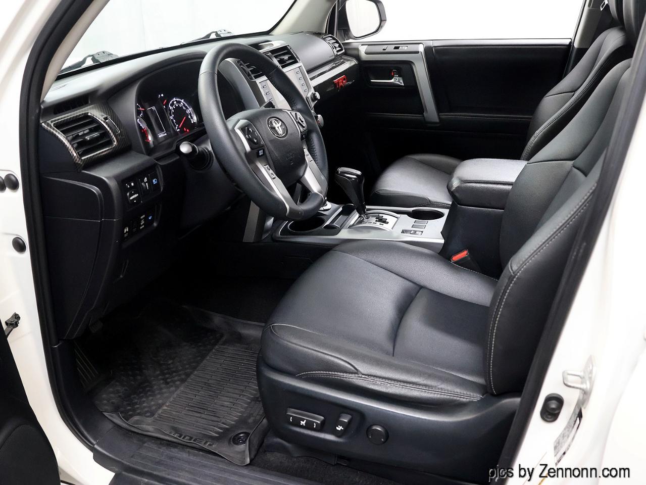 Toyota 4Runner TRD Sport 4WD (Natl) 2022