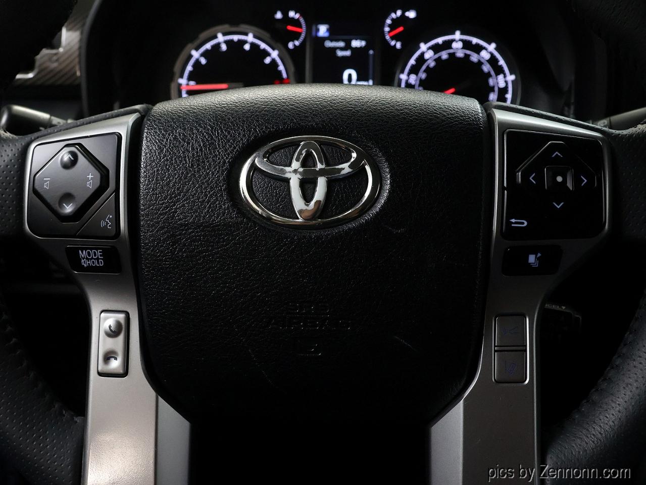 Toyota 4Runner TRD Sport 4WD (Natl) 2022