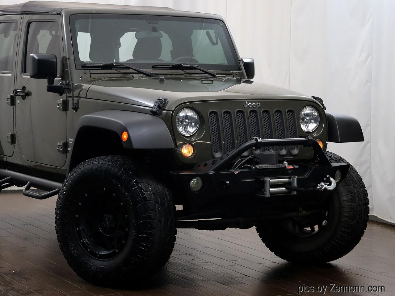 Jeep Wrangler Unlimited 4WD 4dr Sport 2016