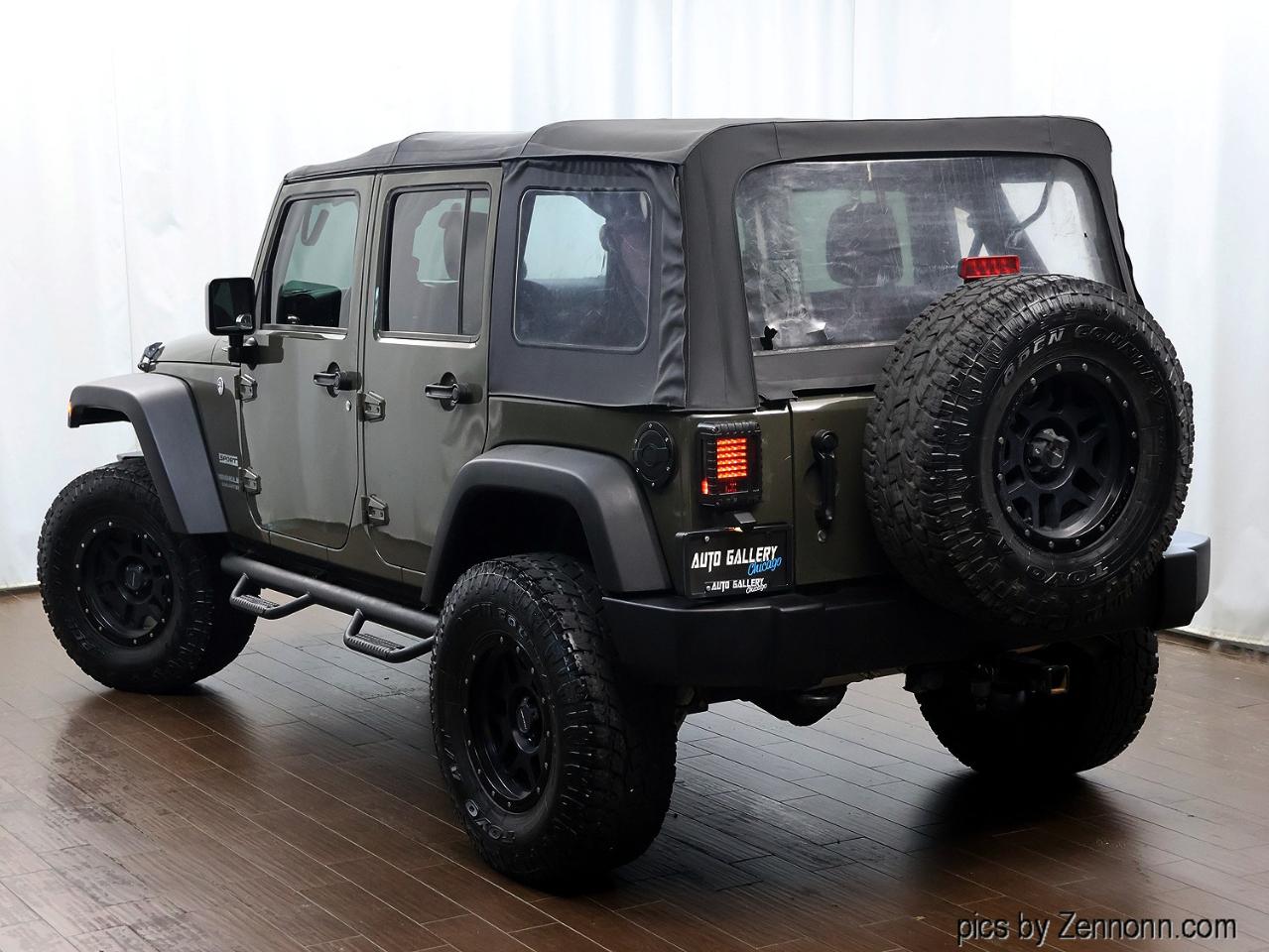 Jeep Wrangler Unlimited 4WD 4dr Sport 2016