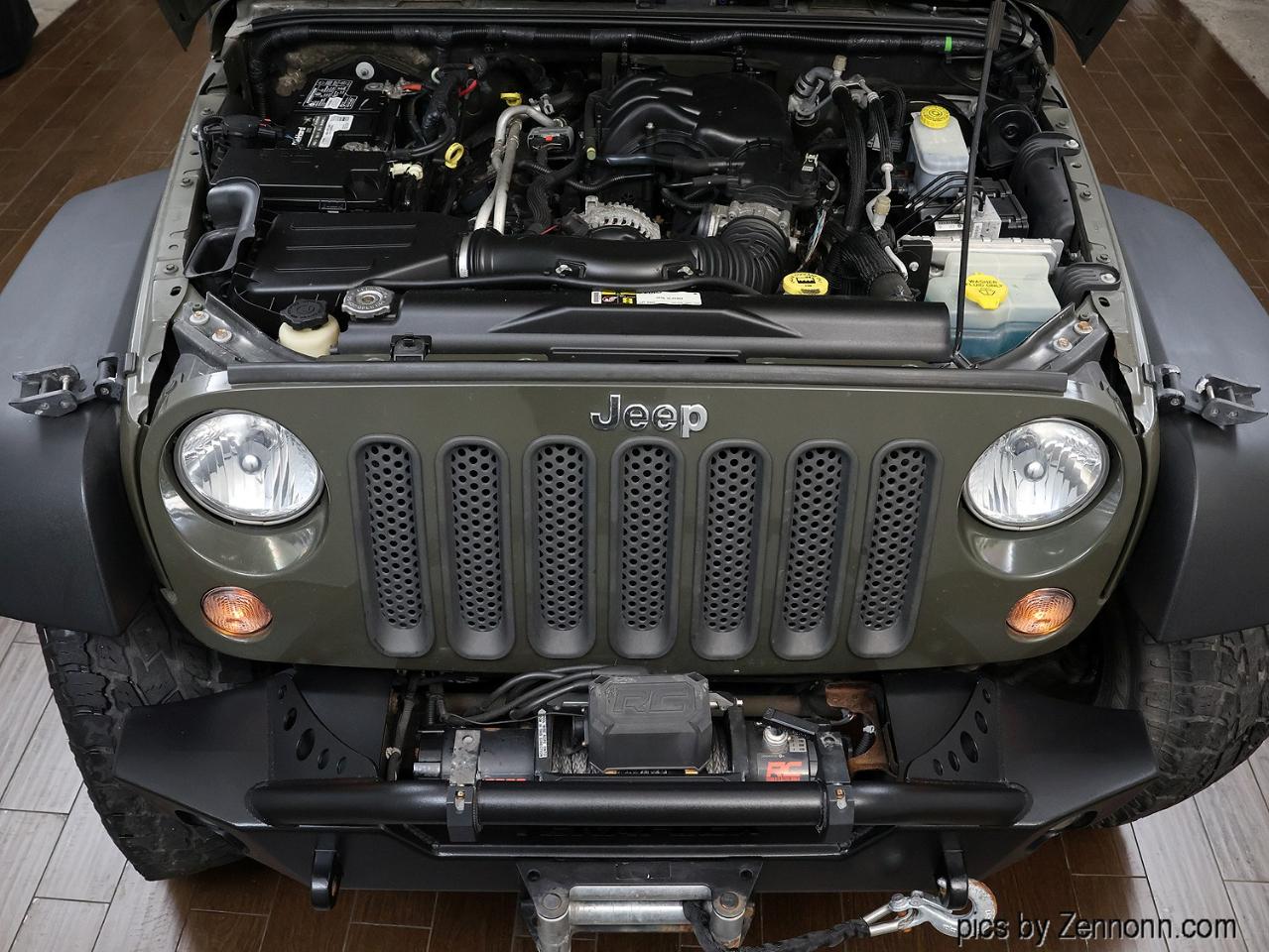 Jeep Wrangler Unlimited 4WD 4dr Sport 2016