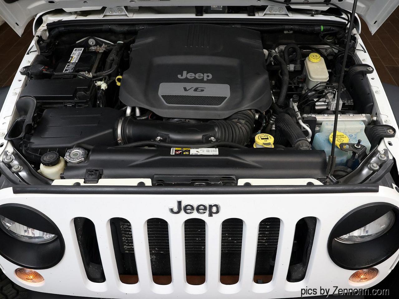 Jeep Wrangler Unlimited 4WD 4dr Rubicon Hard Rock 2015