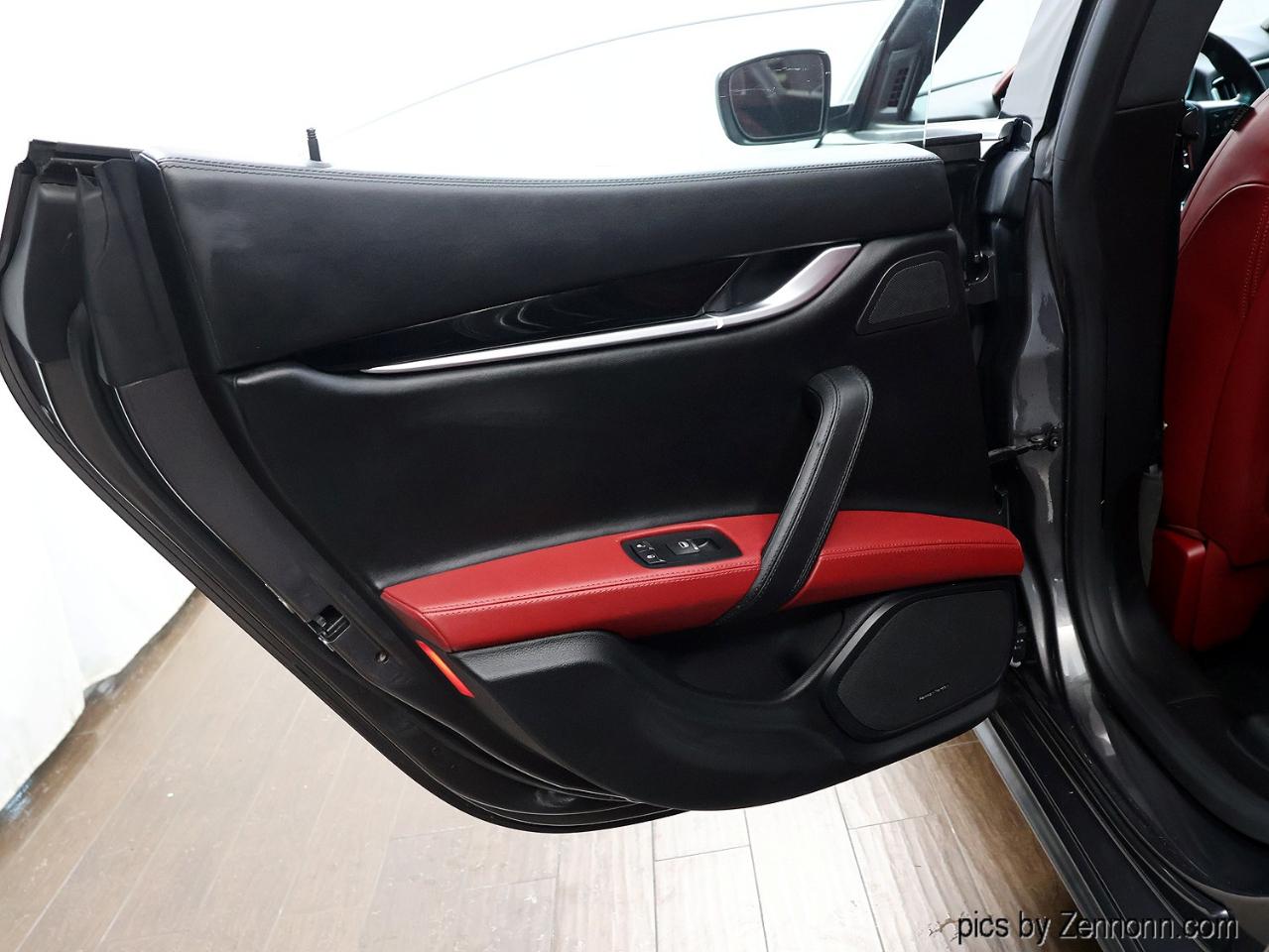 Maserati Ghibli 4dr Sdn S Q4 2016