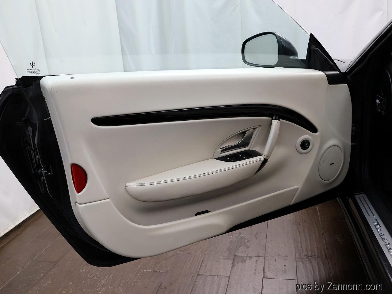 Maserati GranTurismo Convertible 2dr Conv GranTurismo 2012