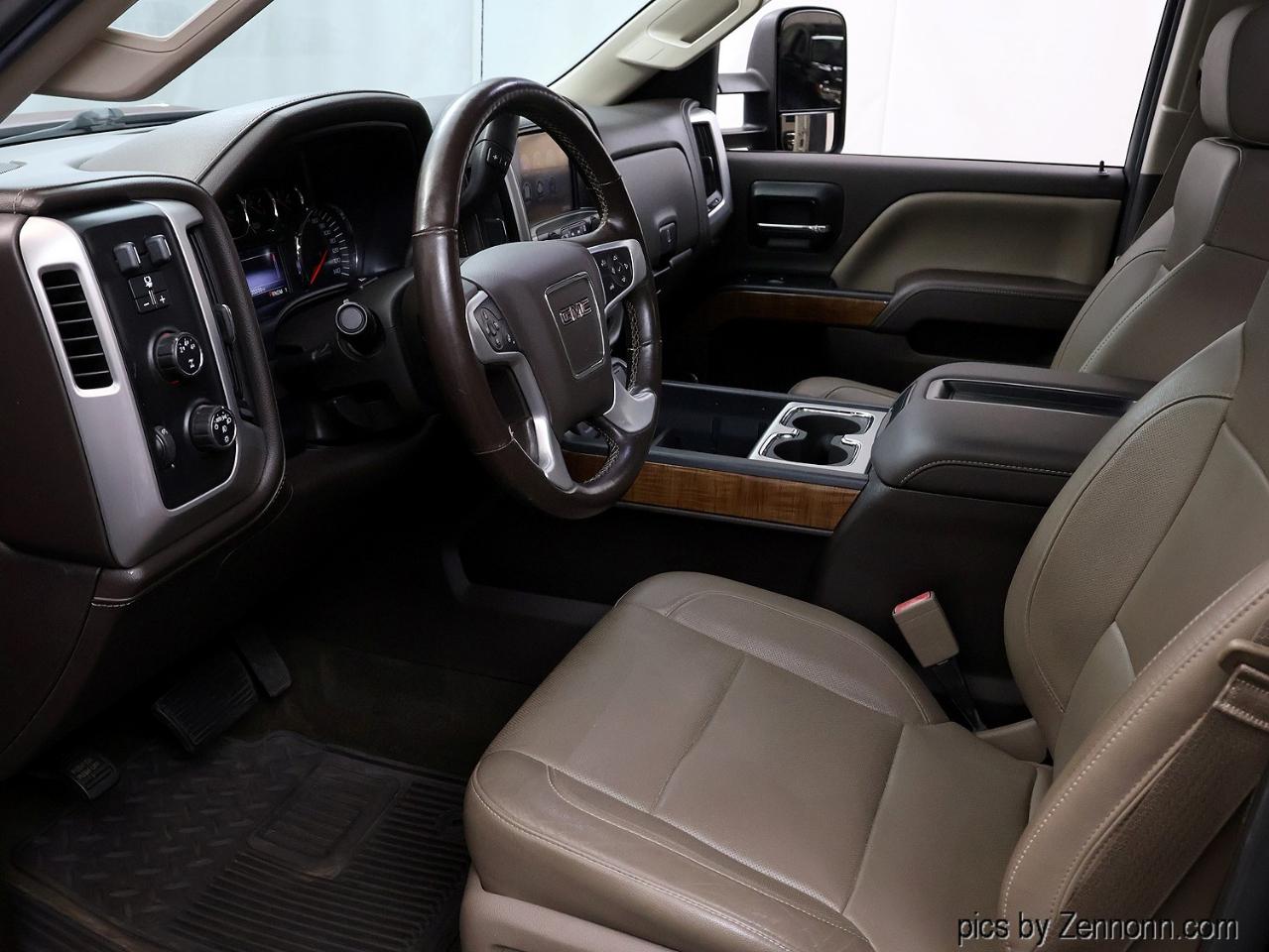 GMC Sierra 2500HD 4WD Double Cab 144.2" SLT 2015