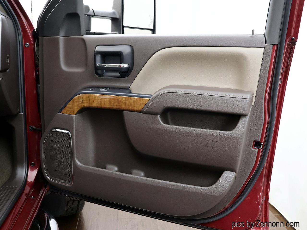 GMC Sierra 2500HD 4WD Double Cab 144.2" SLT 2015