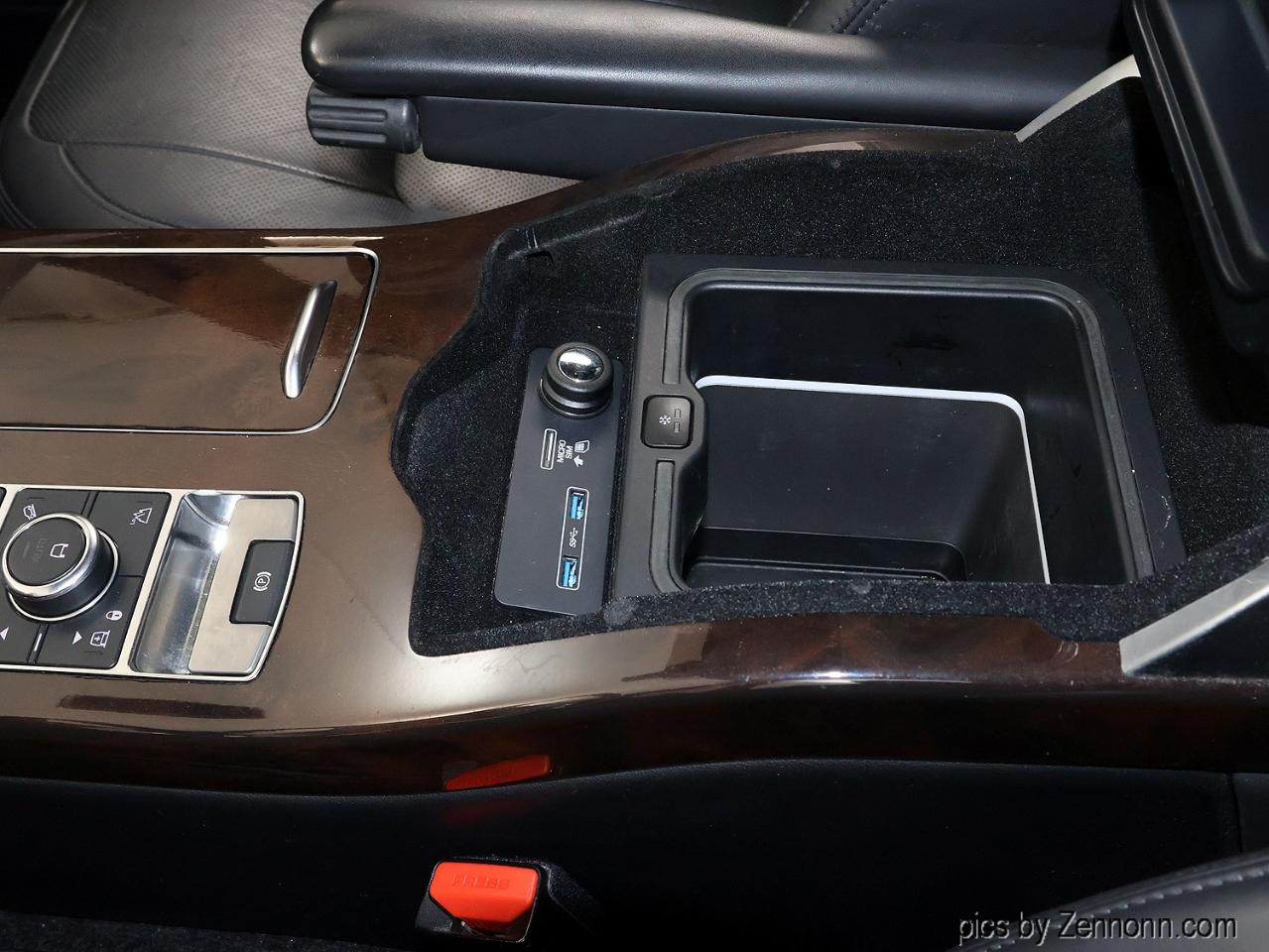 Land Rover Range Rover V8 Supercharged LWB 2019